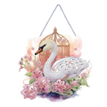 Cygne et Cage Dorée – Suspension en Broderie Diamant