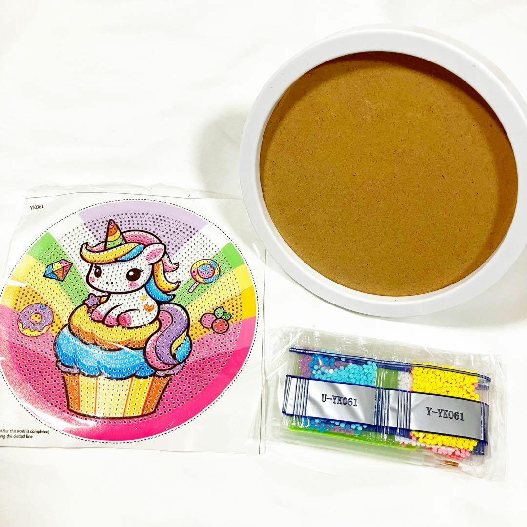 Licorne et cupcake coloré – Mini Cadre avec Pied Support